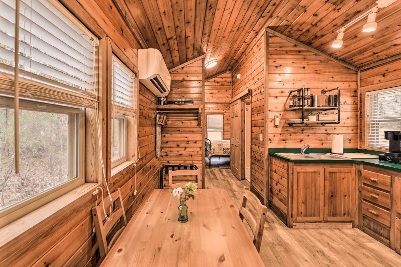 Charming New Bern Log Cabin - Pets Welcome! Bagian luar foto